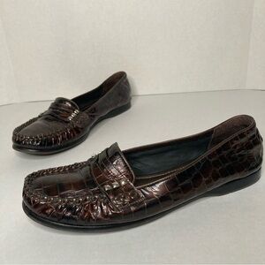 Brighton Mohawk Loafers Brown Patent Leather Crocodile Pattern Women’s‎ size 10